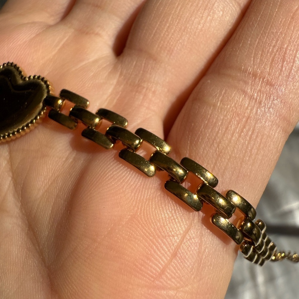 New! 18k gold plated stainless steel unique adjustable waterproof Heart Bracelet - Picture 4 of 8